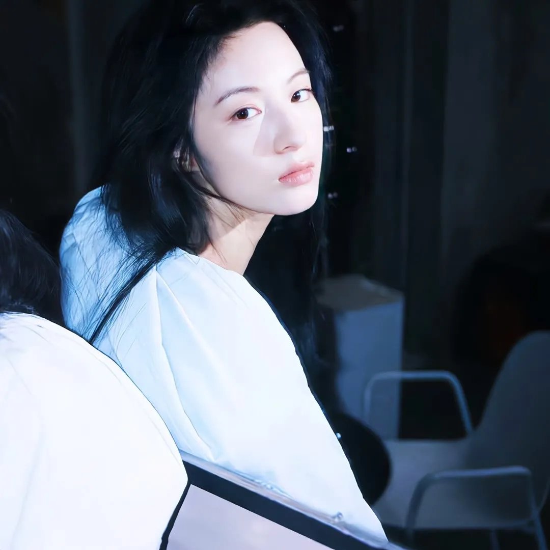 松树街的那幢房子